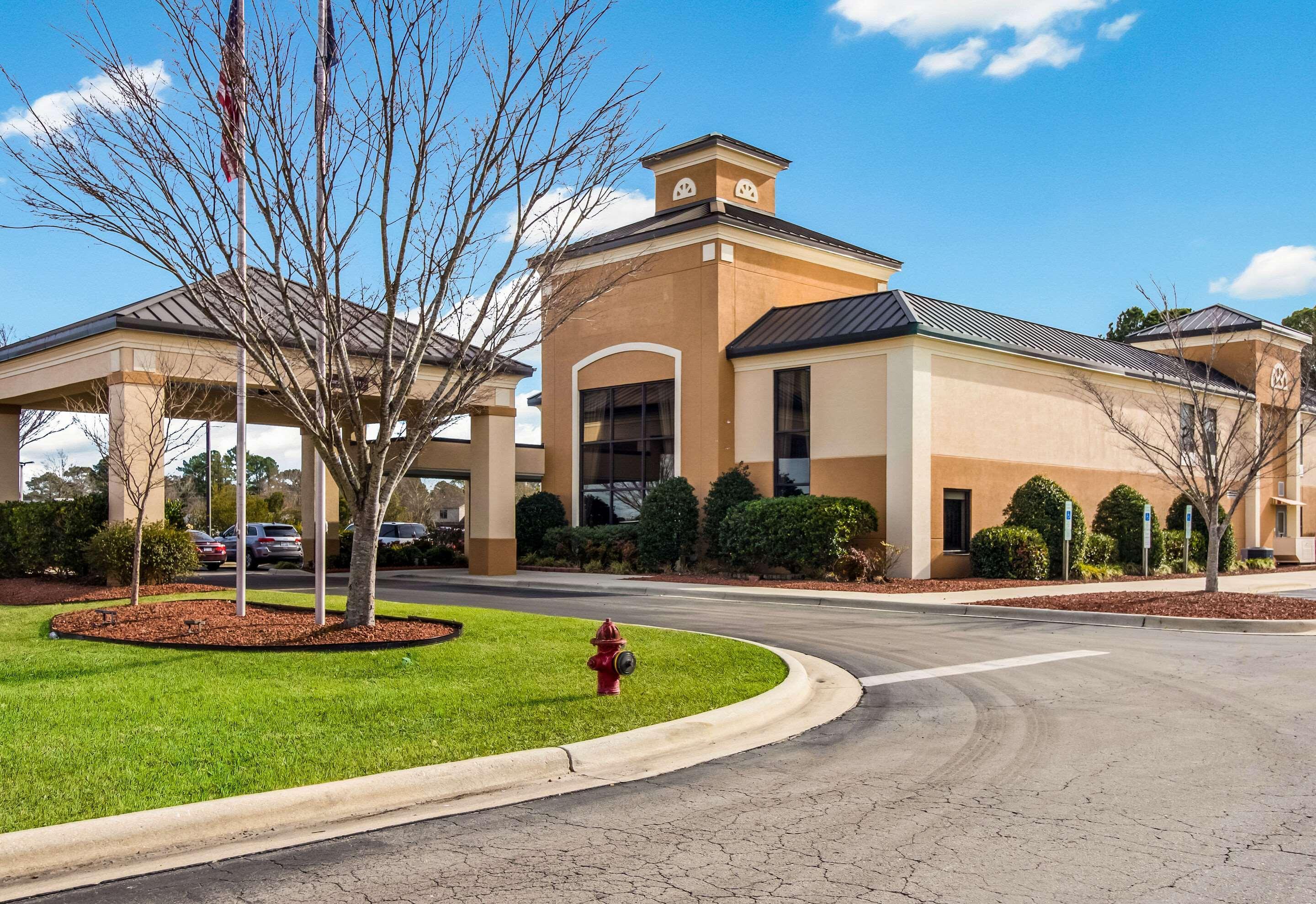 Clarion Pointe New Bern Hotel Kültér fotó